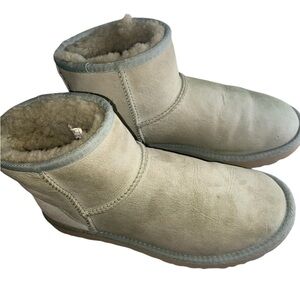 Classic Mini Boot Uggs | sz 8